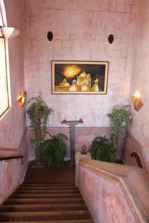 Hotel La Casona De Антигуа-Гватемала Экстерьер фото